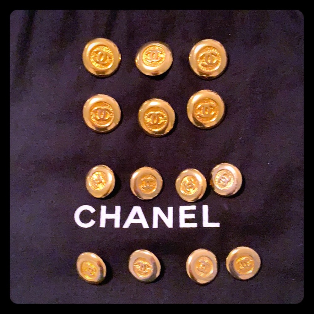CHANEL VINTAGE BUTTONS